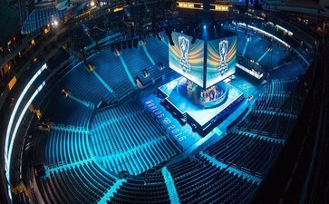 第17章 本子姐姐被欺负，得到了小珍珠。